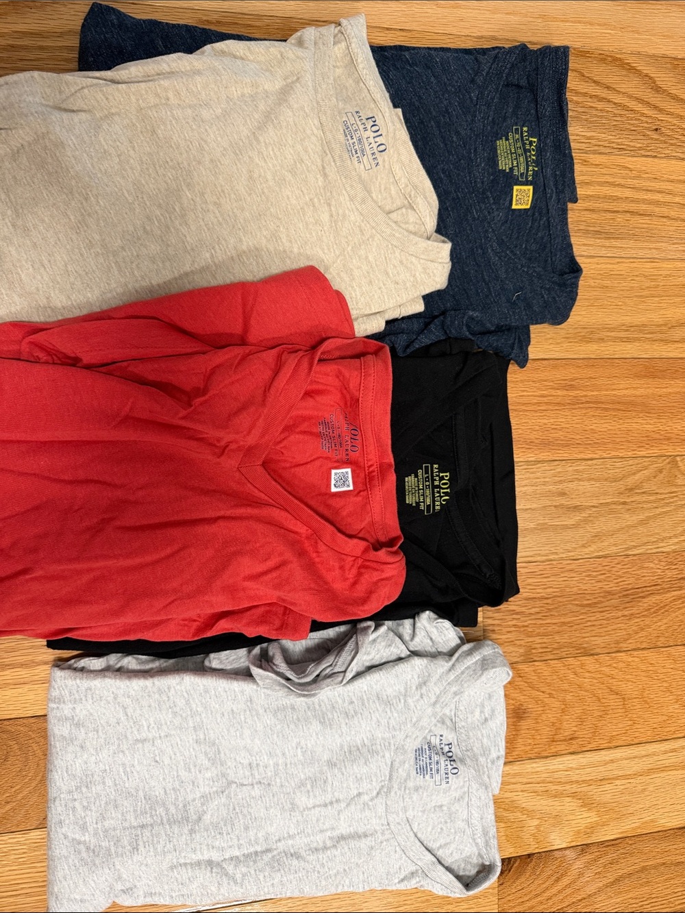 Polo Large Slim Fit Tees crew neck and v neck